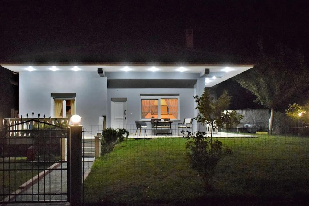 Deppy'S House Κοντά Στα Λουτρά Πόζαρ Apartment Chrysi Екстериор снимка